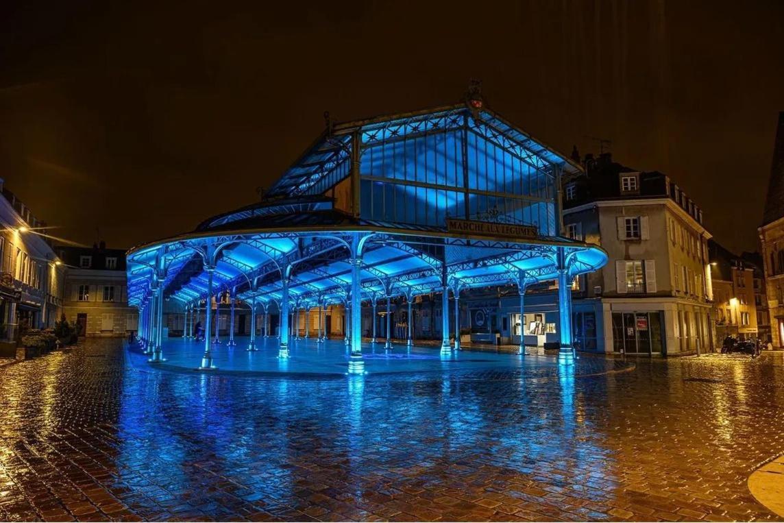 En Mode Cinema! Hyper Centre Ville Avec Terrasse Chartres Oda fotoğraf
